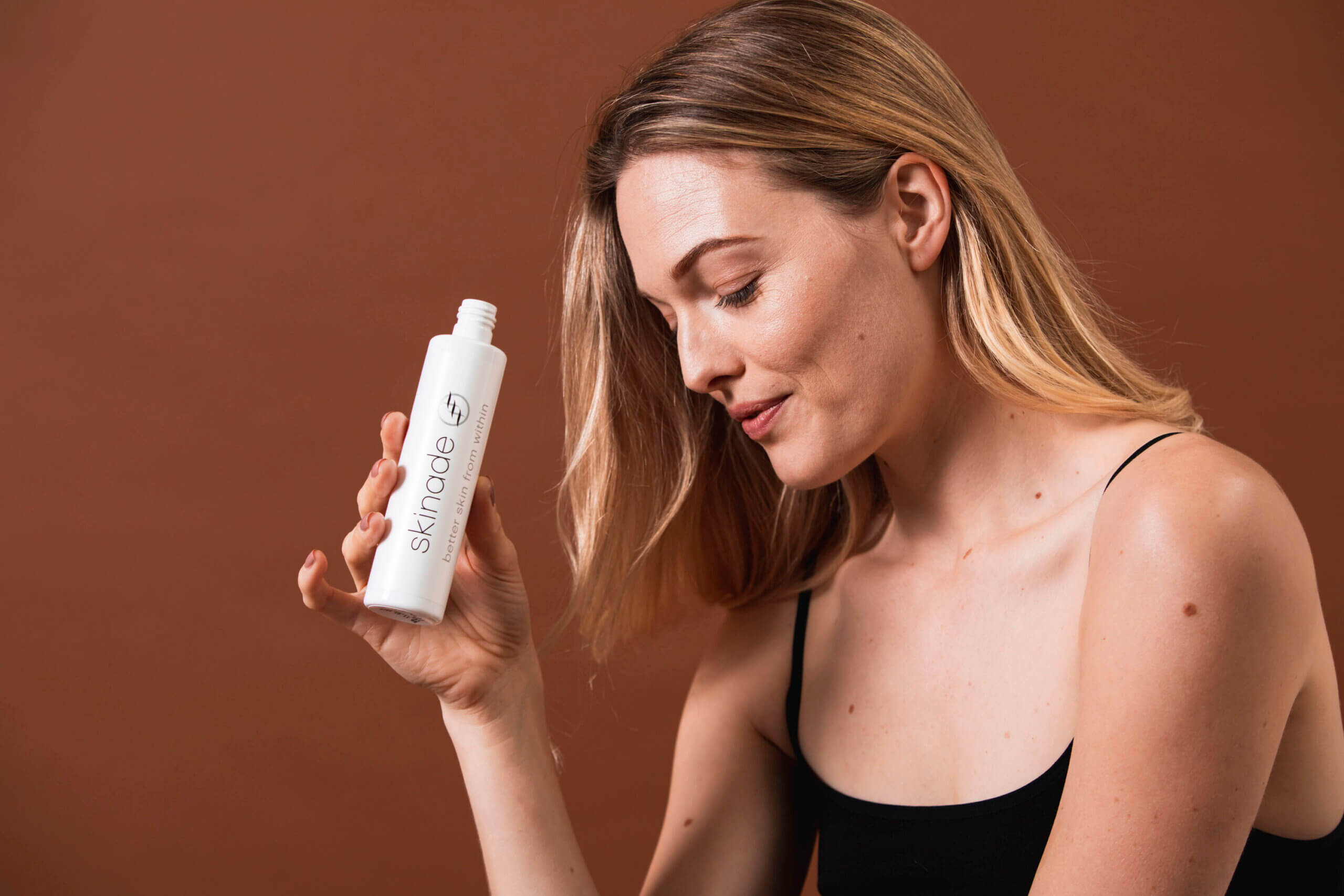 Skinade: The Inside-Out Solution for Dark Circles & Reactive Skin
